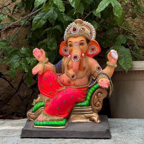 13" Sofa Ganesh DP